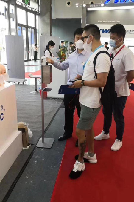Les produits anti-épidémiques Scanmax participent à l'exposition des matériaux anti-épidémiques de Shanghai 5f20cb3f84523.jpg